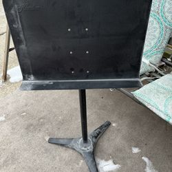 Music stand