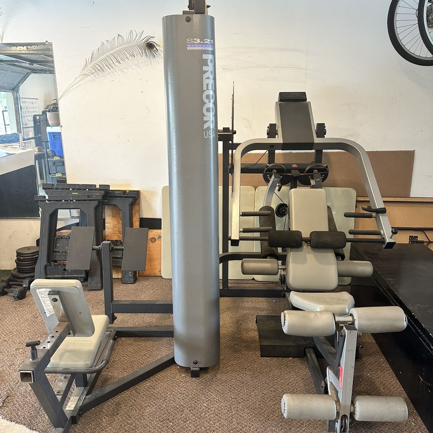 PRECOR S3.21 MULTI STATION GYM 