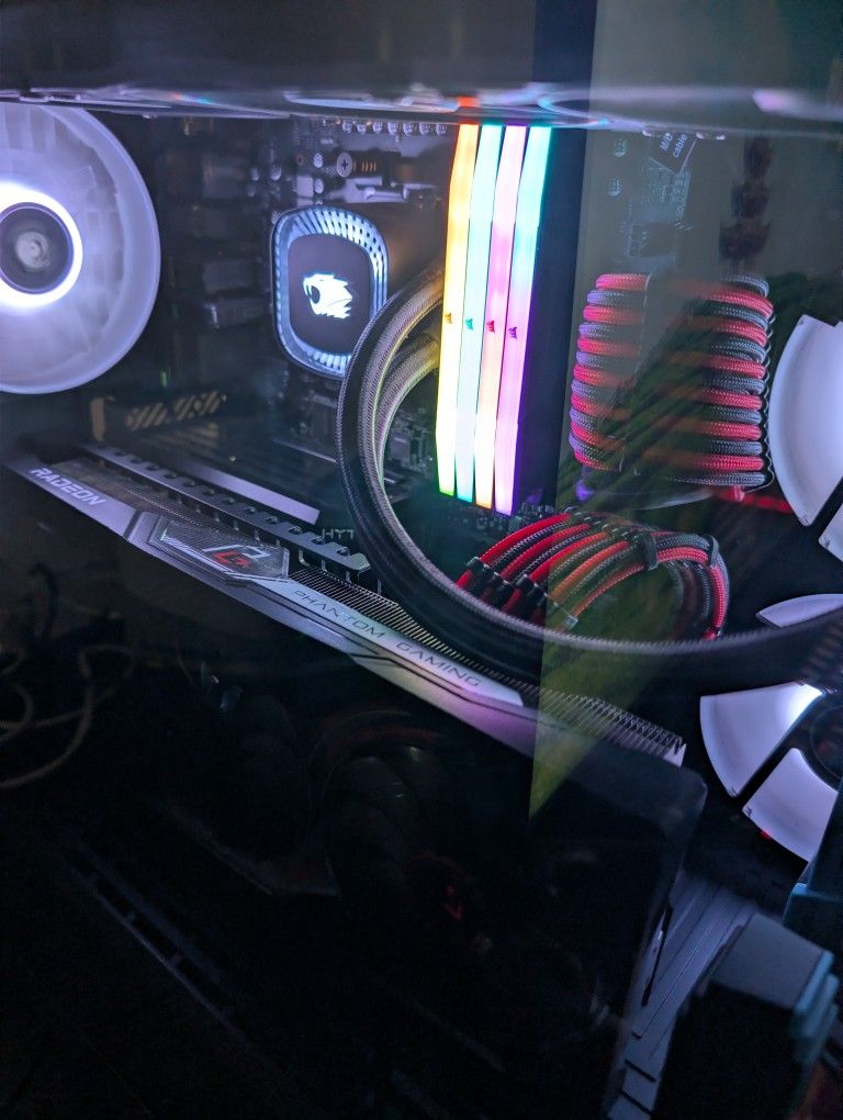 Gaming PC With Keyboard And Mouse 