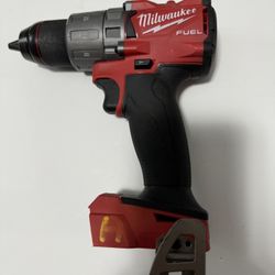 Milwaukee M18 Fuel hammer drill in like new condition