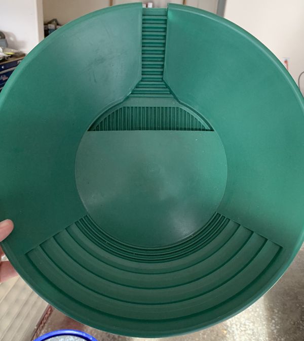 Trinity Gold Pan for Sale in Burlington, WA OfferUp