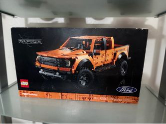 Retired Lego Raptor #42126