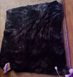 Electronic fleece blanket