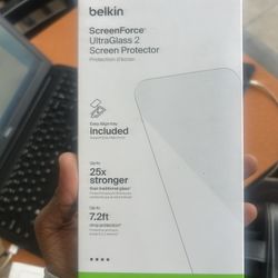 IPHONE SCREEN PROTEXTOR