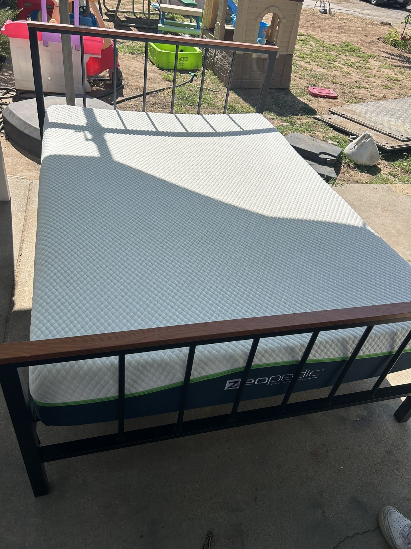 Full Bed