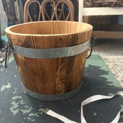 Newborn Photography Prop Wooden Barrel Bucket