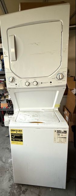 GE Washer/Dryer Combo Stackable 220V