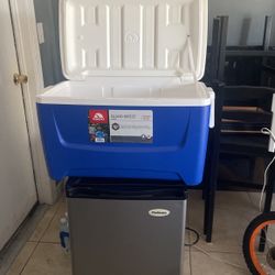 48 Quart  Igloo  Island Breeze Cooler
