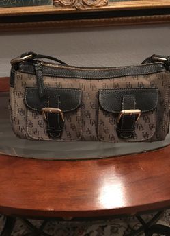 Dooney and Bourke purse