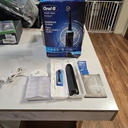 Oral B Smart 5000 Toothbrush 
