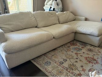 Sectional sofa couch