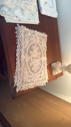 Vintage Floral Lace Placements