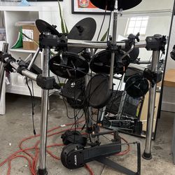 Alesia digital drum set
