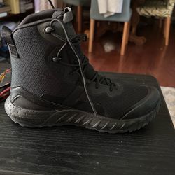 UA W Micro G Valets