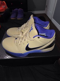 Kobe 4 FC Barcelona Size 9.5 Mens