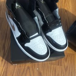 Air Jordan 1 Mid Special Edition Blk/wht/gld