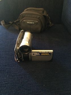 Vídeo cámara con estuche Sony