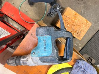 Makita hammer