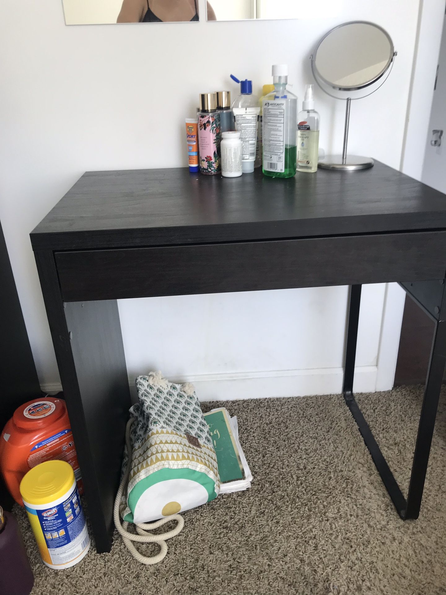 Desk or vanity