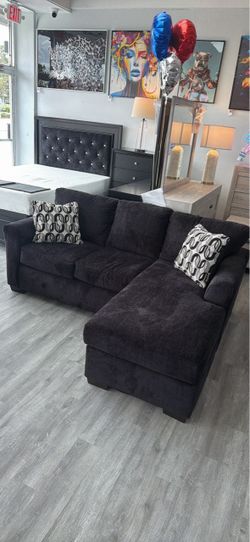 Black Fabric Sectional Sofa with Chaise