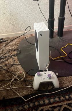 X Box S Series And Controller And Cords