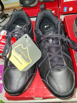 New Balance Men's Black Leather Training Shoes