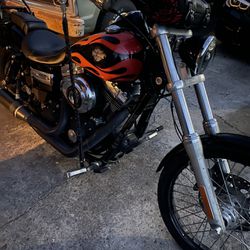 2014 Harley Davidson Dyna wide Glyde