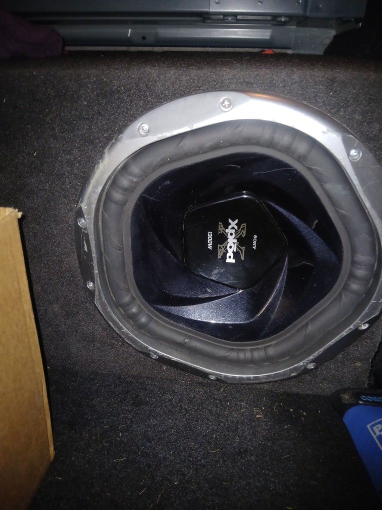 12-in Subwoofer Ported With 3/4 Channel Bridgeable Amp