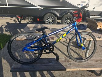 GT BMX Bike Blue