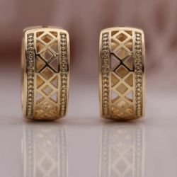 E48- Mini Circle Earrings For Women!