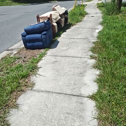 Free Loveseat Recliners And Recliner Chair Free Come Get 