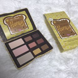 TOO FACED PEANUT BUTTER & HONEY