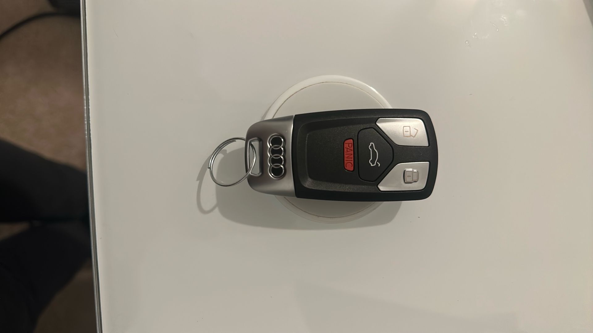 SMART KEY AUDI Genuine OEM Key Fob Model AK01 Remote A4/A5/A6//A7/Q7/Q5