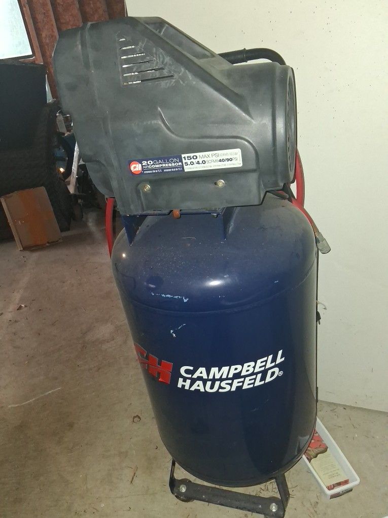 Campbell 20 Gal Air Compressor With Hose