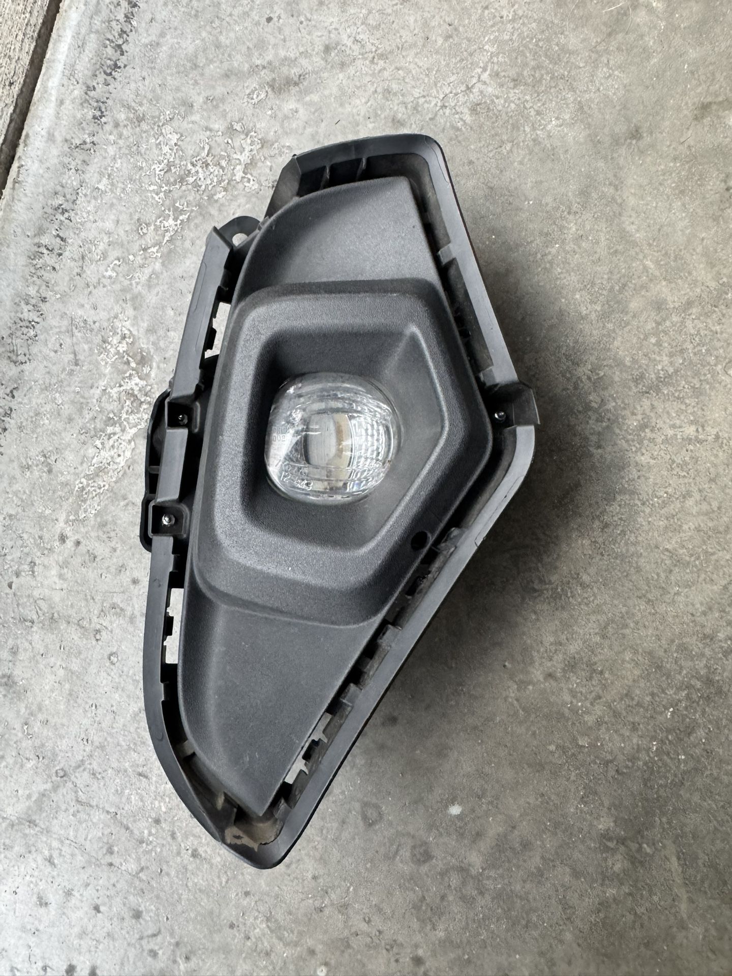 Rav 4 Fog Light R Side Oem