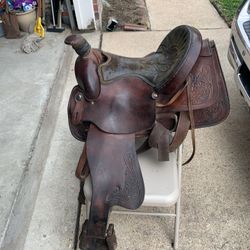 Saddle