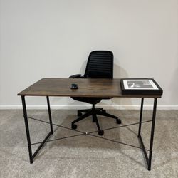 Ergonomic Office Chair And Table 