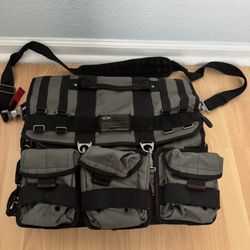 OAKLEY TACTICAL FIELD GEAR AP BAG SI Briefcase Laptop Messenger Day Pack
