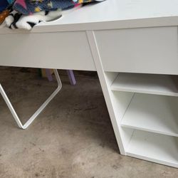 Kids Desk 