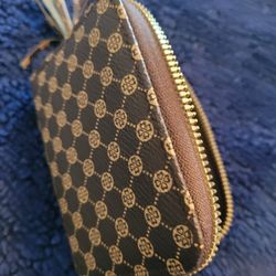 Small Wallet=$5