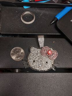 Hello kitty pendant