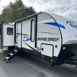 Alpha Wolf Double Bump Out Trailer