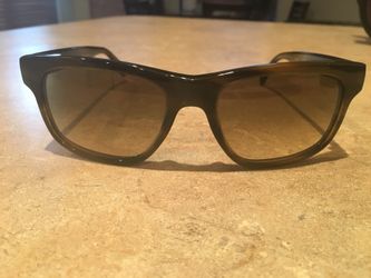 Oliver people’s sun glasses