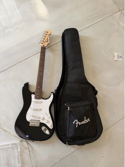 BRAND NEW FENDER SQUIER ELETRIC GUITAR