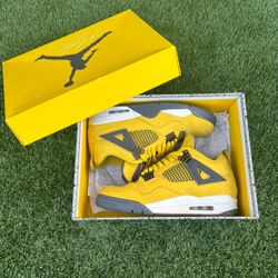 Jordan 4 “Lightning”