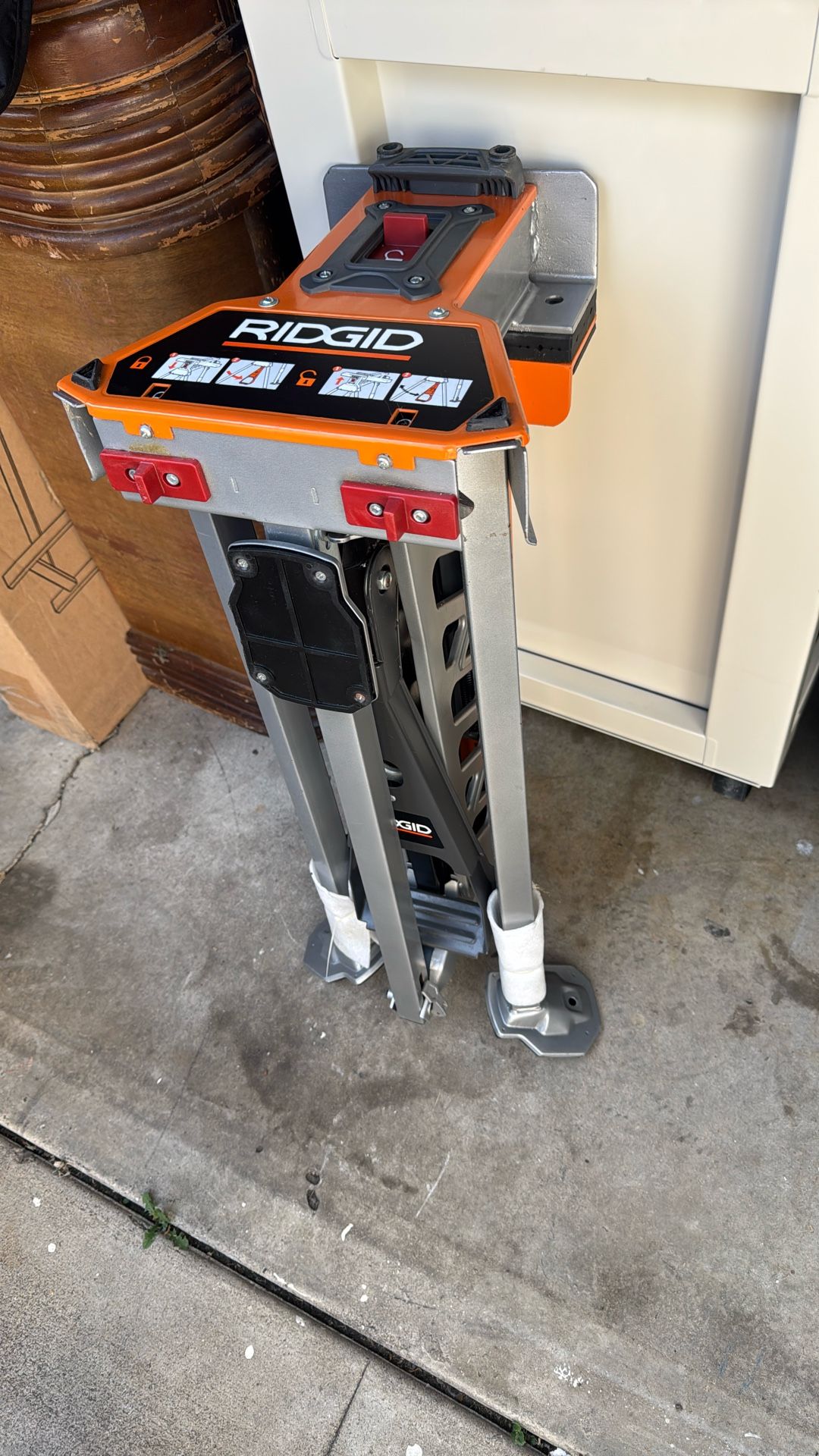 RIDGID AC9956, super clamp Portable Work Station Used,1 Time $100