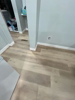 Waterproof Vinyl Plank Flooring – $1.39/SQFT