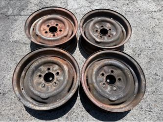 Ford 14x5.5 inch steelies, 5 on 4.5 lugs, drum brakes
