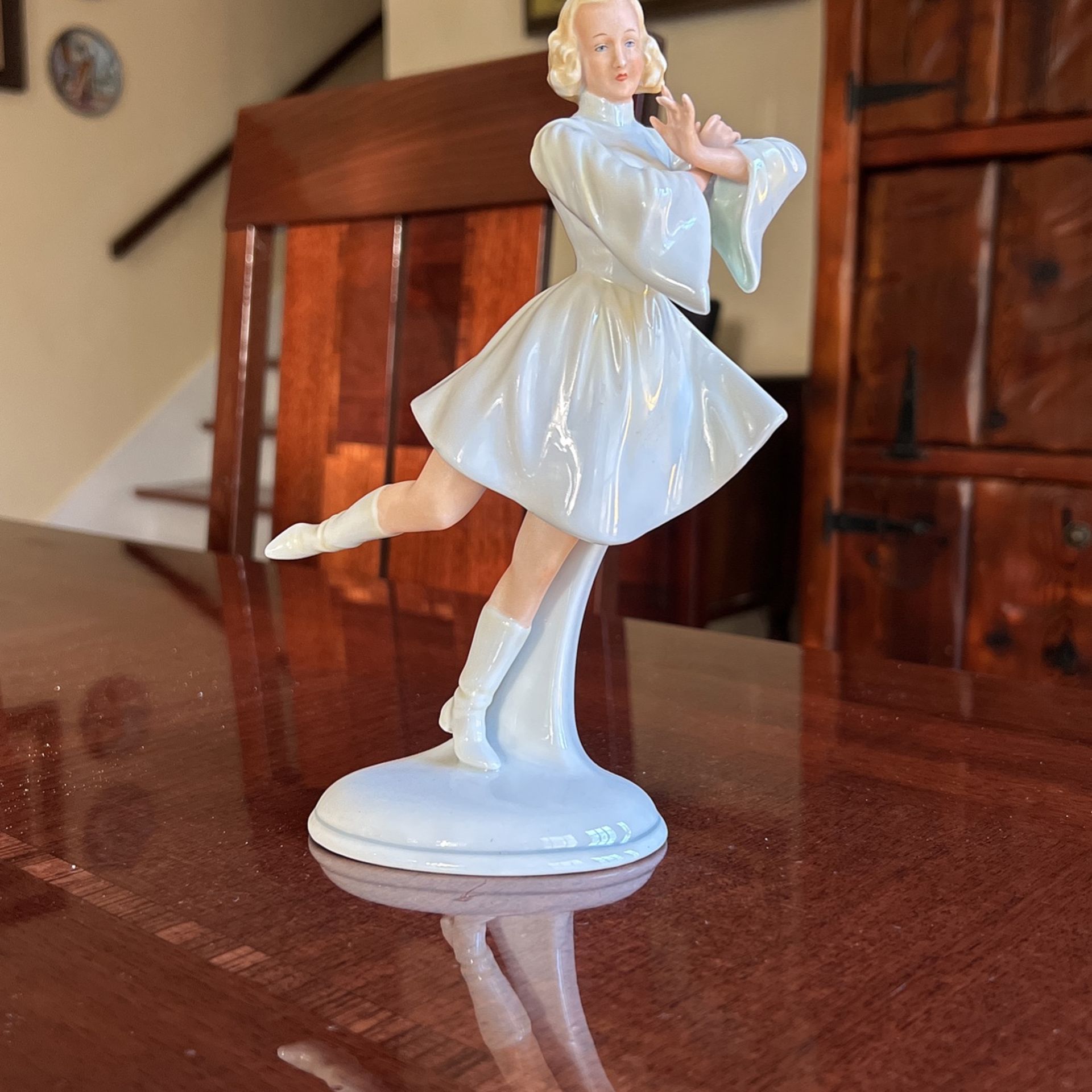 Schau Bach Kunst 8 Inch Tall Marked German Number 42 Ballerina Fine Porcelain Figurine