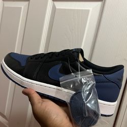 Air Jordan 1 Low OG “Mystic Navy” Size 11